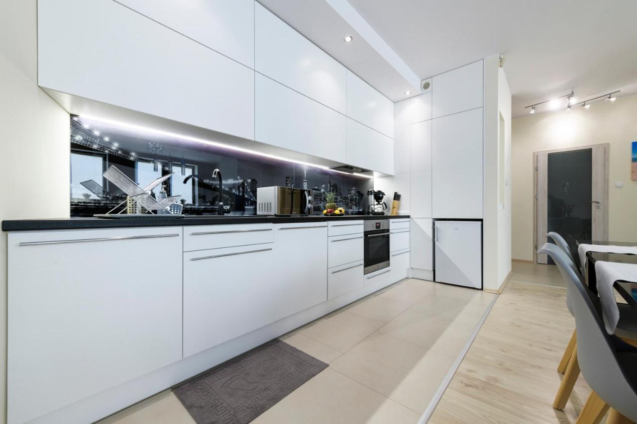Ajk Apartament W Sea Towers Gdynia Exterior foto